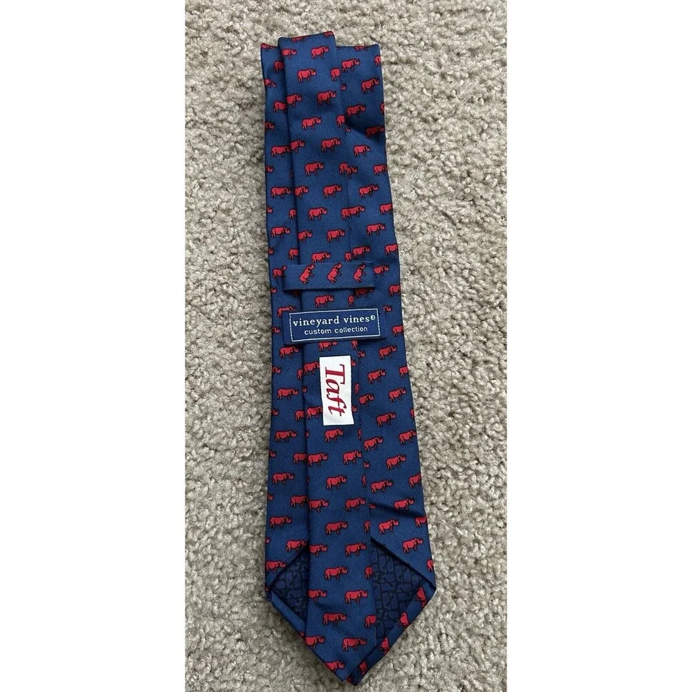 Taft School Rhinos Connecticut Tie Vineyard Vines Silk Made In USA 58” X 3.5”